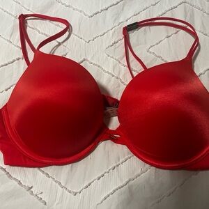 Victoria’s Secret patted bra 34C coral color never worn